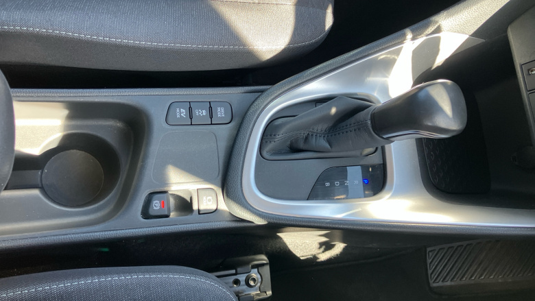 Toyota Yaris 1.5 Hybrid Design 5dr CVT Hybrid Hatchback